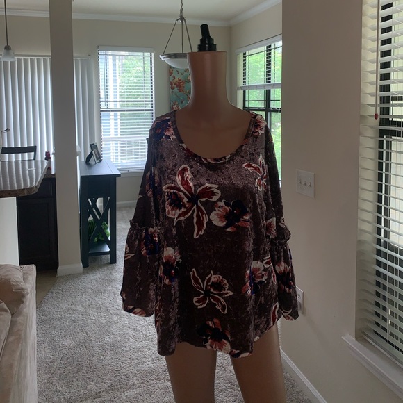 Sienna Sky Tops - Sienna Sky Purple & Red Floral Blouse size M